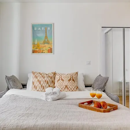 Bnbnova - 1br - Eiffel Tower & Champ De Mars Apartment